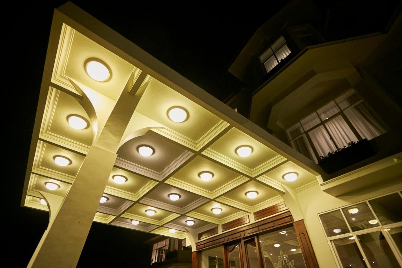 Galway Heights Hotel Nuwara Eliya Exterior photo